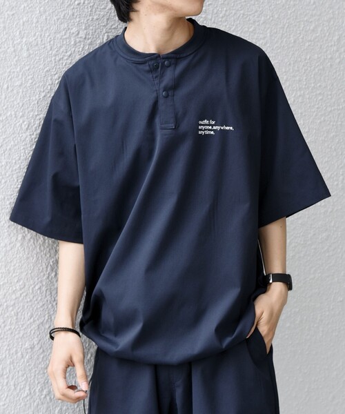 SHIPS any（シップス エニィ）の「【WEB限定】SHIPS any:〈吸水速乾/UVカット〉ドライタッチ ヘンリーネック Tシャツ＋イージーショーツ＋パッカブルバッグ 3点セット◇（Tシャツ/カットソー・メンズ・ネイビー/ベージュ/ブラック・SMALL/LARGE/MEDIUM）」の17枚目の写真