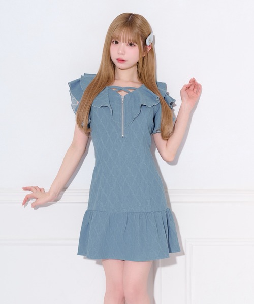 apres jour（アプレジュール）の「フロントジップフリルデニムワンピース（ワンピース・レディース・ライトブルー/インディゴブルー・SMALL/MEDIUM/X-LARGE）」の4枚目の写真