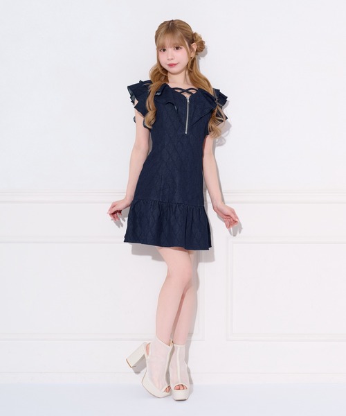 apres jour（アプレジュール）の「フロントジップフリルデニムワンピース（ワンピース・レディース・ライトブルー/インディゴブルー・SMALL/MEDIUM/X-LARGE）」の11枚目の写真