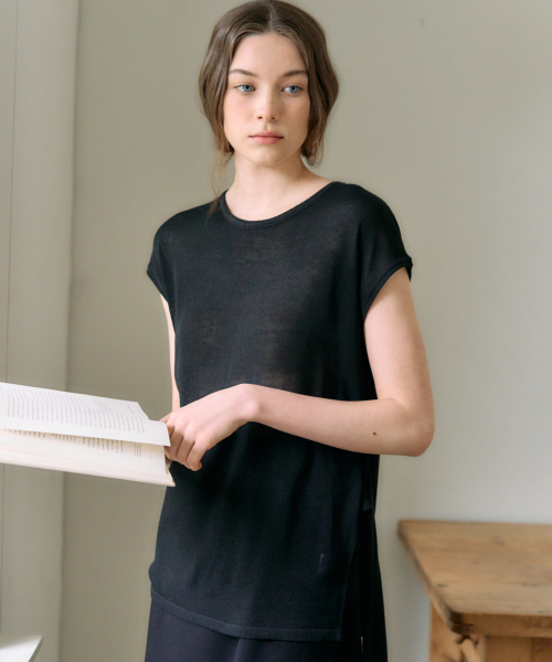 Ellioti(エリオティ)の「Neris Wrap Knit Half Ts_3Color(Tシャツ/カットソー・レディース・ブラック/LIME/アイボリー・FREE)」の4枚目の写真