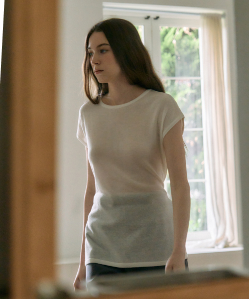 Ellioti(エリオティ)の「Neris Wrap Knit Half Ts_3Color(Tシャツ/カットソー・レディース・ブラック/LIME/アイボリー・FREE)」の5枚目の写真