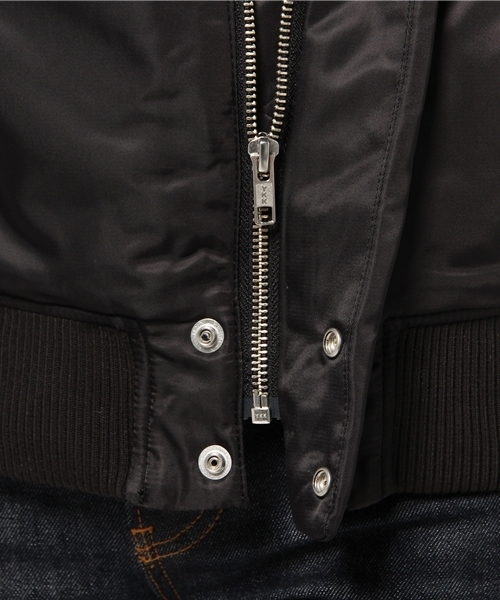 MOUSSY（マウジー）の「AUTHENTIC MA-1/F（ブルゾン・レディース・ベージュ/ホワイト/カーキ/ブラック・2/1）」の17枚目の写真