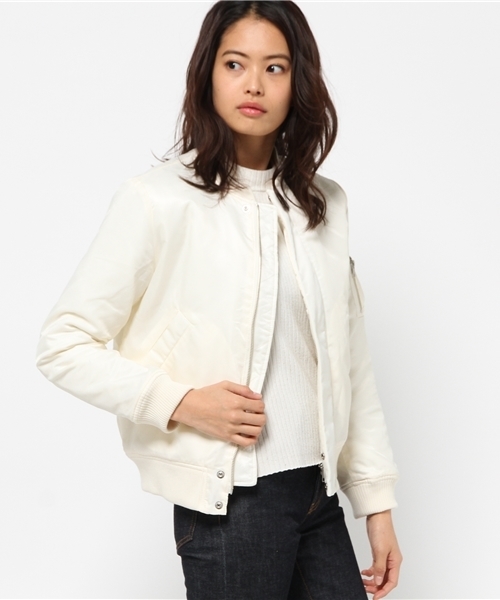 MOUSSY（マウジー）の「AUTHENTIC MA-1/F（ブルゾン・レディース・ベージュ/ホワイト/カーキ/ブラック・2/1）」の10枚目の写真