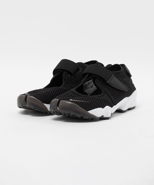 NIKE(ナイキ)の「<NIKE>W AIR RIFT BR スニーカー(スニーカー・レディース・ブラック・23cm/25cm/22cm/24cm)」の2枚目の写真