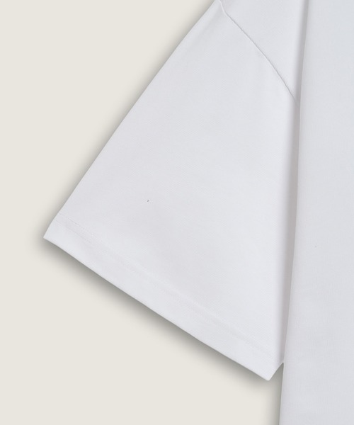 VANS（バンズ）の「スモールロゴパッチ Tシャツ / SMALL VANS LOGO TEE White VN000NW0WHT1（Tシャツ/カットソー・メンズ・ホワイト・SMALL/MEDIUM/LARGE/X-LARGE/XX-LARGE）」の5枚目の写真