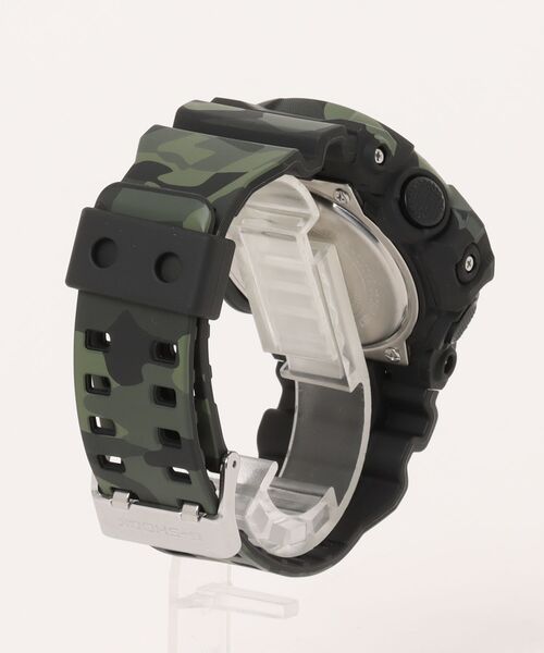 G-SHOCK(ジーショック)の「G-SHOCK/ジーショック 腕時計 "BOLD CAMO SERIES, CAMO AND GOLD" GA-700CMG-3AJF(アナログ腕時計・メンズ・グリーン系カモフラージュ・FREE)」の2枚目の写真