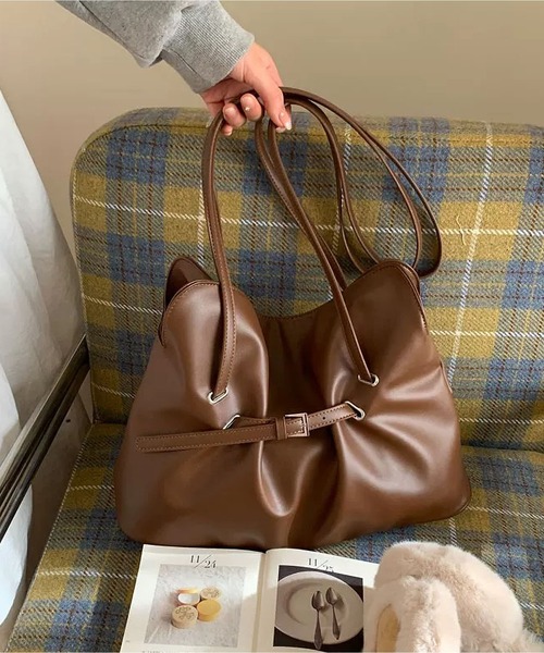 LA VORAGINE（ラ ヴォラジネ）の「韓国デザイン ギャザートートバッグ ショルダー＆クロス 2WAY（トートバッグ・レディース・BROWN/C/Black・FREE）」の12枚目の写真