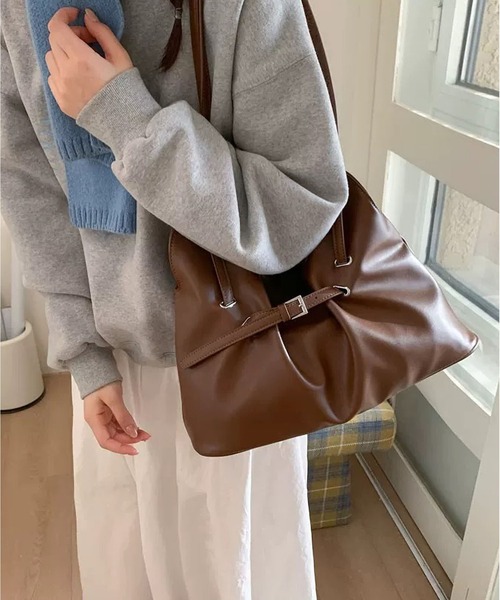 LA VORAGINE（ラ ヴォラジネ）の「韓国デザイン ギャザートートバッグ ショルダー＆クロス 2WAY（トートバッグ・レディース・BROWN/C/Black・FREE）」の9枚目の写真