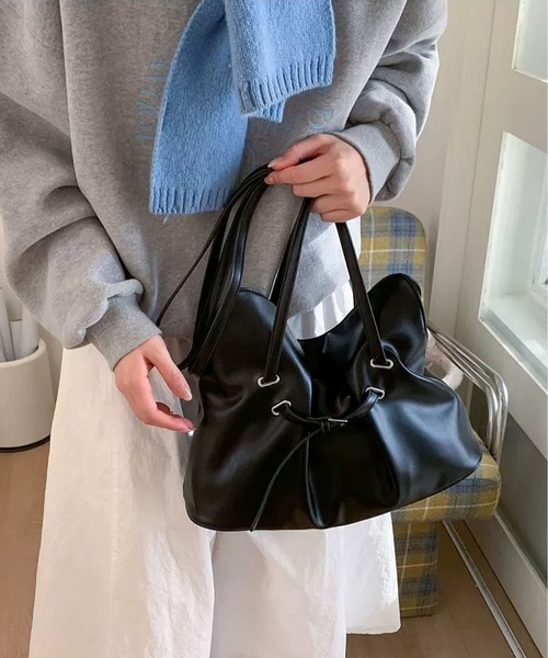 LA VORAGINE（ラ ヴォラジネ）の「韓国デザイン ギャザートートバッグ ショルダー＆クロス 2WAY（トートバッグ・レディース・BROWN/C/Black・FREE）」の6枚目の写真