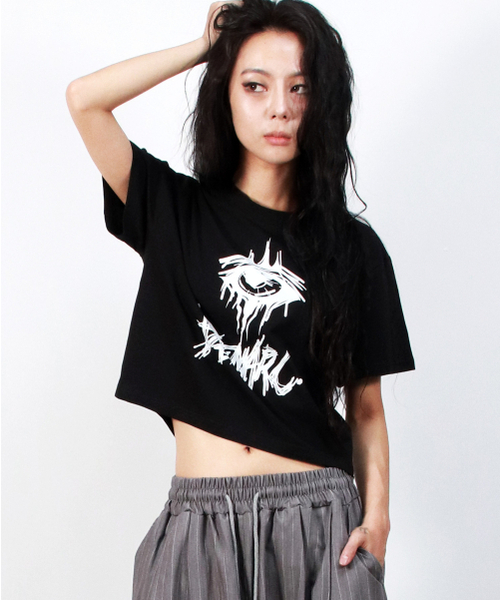 DEMARC(ドゥマーク)の「eerie logo text crop short sleeve tee black(Tシャツ/カットソー・レディース・ホワイト・MEDIUM/LARGE)」の2枚目の写真