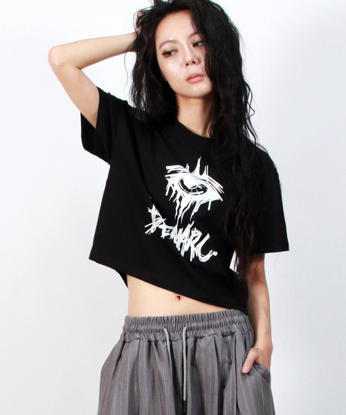DEMARC(ドゥマーク)の「eerie logo text crop short sleeve tee black(Tシャツ/カットソー・レディース・ホワイト・MEDIUM/LARGE)」の3枚目の写真