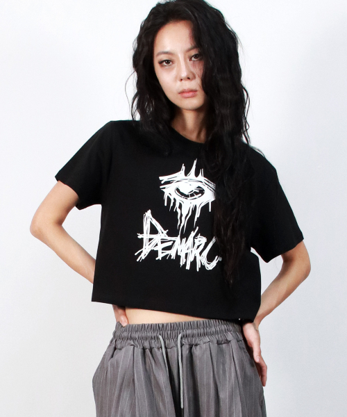 DEMARC(ドゥマーク)の「eerie logo text crop short sleeve tee black(Tシャツ/カットソー・レディース・ホワイト・MEDIUM/LARGE)」の4枚目の写真