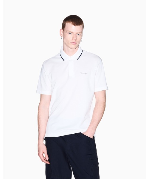 ARMANI EXCHANGE(アルマーニエクスチェンジ)の「【A|X アルマーニ エクスチェンジ】AXロゴ パイピングカラー レギュラーフィット 半袖ポロシャツ/REGULAR(ポロシャツ・メンズ・オフホワイト/レッド・LARGE/SMALL/MEDIUM/X-SMALL/X-LARGE)」の1枚目の写真