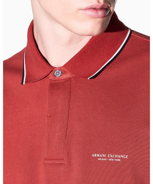 ARMANI EXCHANGE(アルマーニエクスチェンジ)の「【A|X アルマーニ エクスチェンジ】AXロゴ パイピングカラー レギュラーフィット 半袖ポロシャツ/REGULAR(ポロシャツ・メンズ・オフホワイト/レッド・LARGE/SMALL/MEDIUM/X-SMALL/X-LARGE)」の5枚目の写真