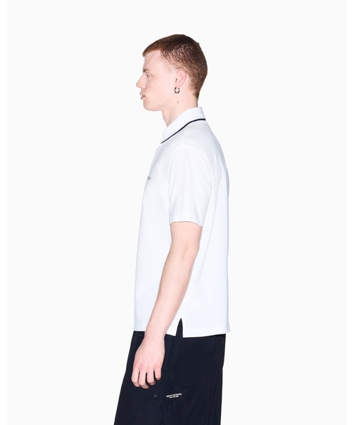 ARMANI EXCHANGE(アルマーニエクスチェンジ)の「【A|X アルマーニ エクスチェンジ】AXロゴ パイピングカラー レギュラーフィット 半袖ポロシャツ/REGULAR(ポロシャツ・メンズ・オフホワイト/レッド・LARGE/SMALL/MEDIUM/X-SMALL/X-LARGE)」の11枚目の写真