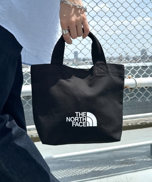 THE NORTH FACE（ザノースフェイス）の「THE NORTH FACE(ザ・ノースフェイス)/ミニキャンバストートバッグ サブバッグ ロゴプリント コットントート/TNF LOGO COTTON BAG S（トートバッグ・レディース・ターコイズブルー/ブラック/クリーム/オレンジ・FREE）」の2枚目の写真
