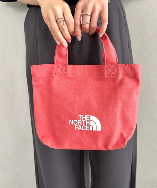 THE NORTH FACE（ザノースフェイス）の「THE NORTH FACE(ザ・ノースフェイス)/ミニキャンバストートバッグ サブバッグ ロゴプリント コットントート/TNF LOGO COTTON BAG S（トートバッグ・レディース・ターコイズブルー/ブラック/クリーム/オレンジ・FREE）」の18枚目の写真