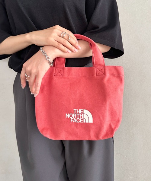 THE NORTH FACE（ザノースフェイス）の「THE NORTH FACE(ザ・ノースフェイス)/ミニキャンバストートバッグ サブバッグ ロゴプリント コットントート/TNF LOGO COTTON BAG S（トートバッグ・レディース・ターコイズブルー/ブラック/クリーム/オレンジ・FREE）」の19枚目の写真