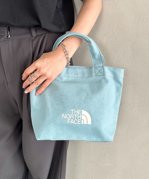 THE NORTH FACE（ザノースフェイス）の「THE NORTH FACE(ザ・ノースフェイス)/ミニキャンバストートバッグ サブバッグ ロゴプリント コットントート/TNF LOGO COTTON BAG S（トートバッグ・レディース・ターコイズブルー/ブラック/クリーム/オレンジ・FREE）」の17枚目の写真