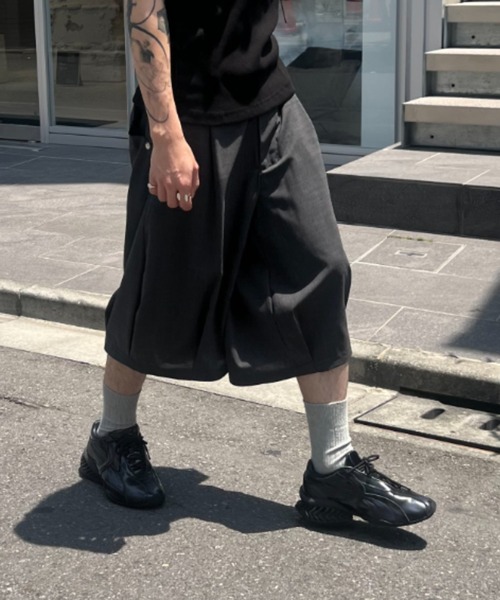 CONZ（コンズ）の「summer ballon shorts/バルーンシルエット/ショーツ/セットアップ/夏服//CONZ（スラックス・メンズ・チャコールグレー/ブラック・3/2/1）」の2枚目の写真