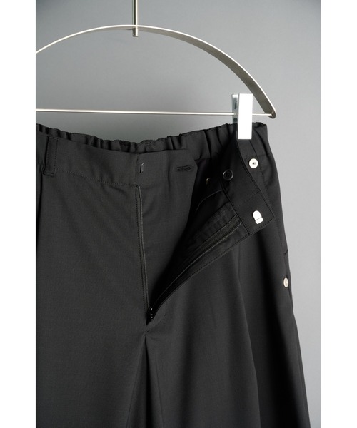 CONZ（コンズ）の「summer ballon shorts/バルーンシルエット/ショーツ/セットアップ/夏服//CONZ（スラックス・メンズ・チャコールグレー/ブラック・3/2/1）」の6枚目の写真