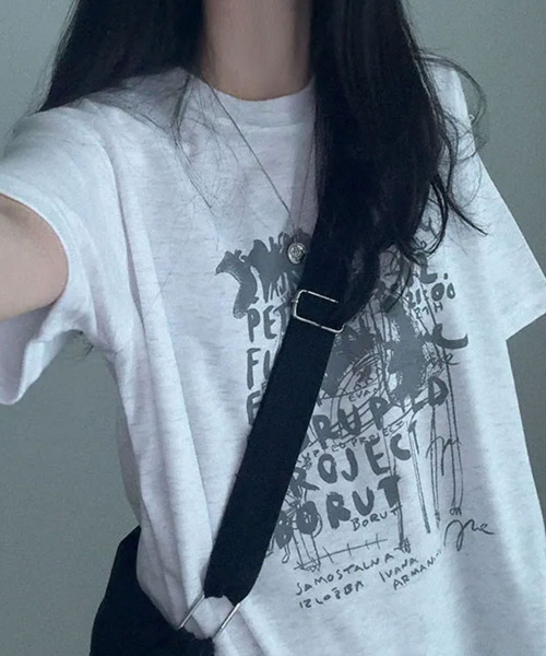 VIVID LADY(ビビッドレディー)の「フロントプリント 半袖Tシャツ(Tシャツ/カットソー・レディース・ライトグレー/ブラック/ネイビー・FREE)」の10枚目の写真