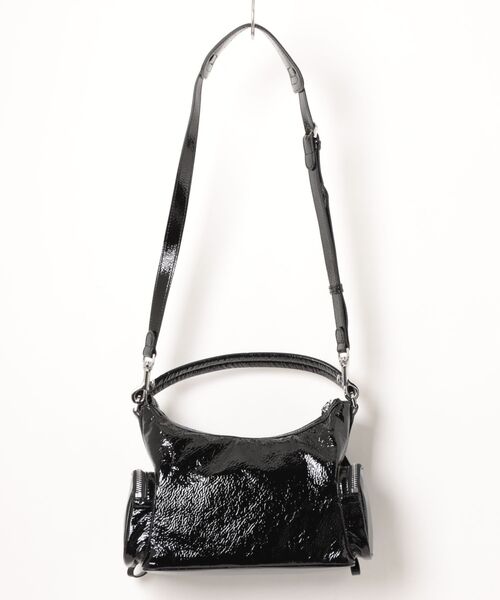 STELLA McCARTNEY(ステラマッカートニー)の「Dartmoor Crossbody Bag / Dartmoor クロスボディバッグ(ショルダーバッグ・レディース・ブラック・ONE SIZE)」の3枚目の写真