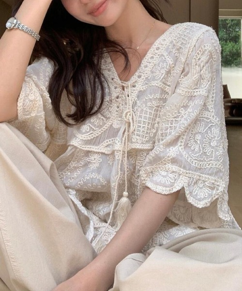 DAY CLOSET(デイ クローゼット)の「【5分丈袖】透け感シアー×立体刺繍 チュニック ブラウス レディース(シャツ/ブラウス・レディース・アイボリー/ホワイト・FREE)」の12枚目の写真