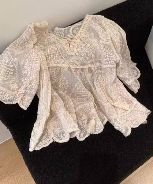 DAY CLOSET(デイ クローゼット)の「【5分丈袖】透け感シアー×立体刺繍 チュニック ブラウス レディース(シャツ/ブラウス・レディース・アイボリー/ホワイト・FREE)」の16枚目の写真