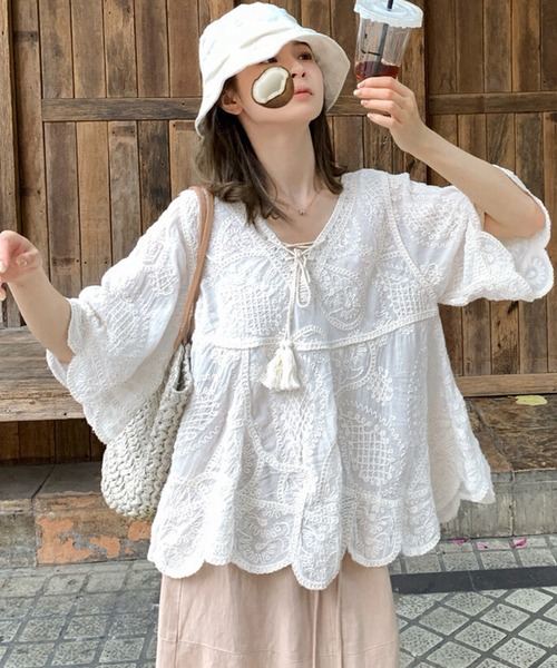 DAY CLOSET(デイ クローゼット)の「【5分丈袖】透け感シアー×立体刺繍 チュニック ブラウス レディース(シャツ/ブラウス・レディース・アイボリー/ホワイト・FREE)」の5枚目の写真
