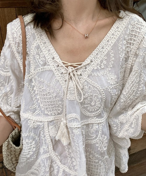 DAY CLOSET(デイ クローゼット)の「【5分丈袖】透け感シアー×立体刺繍 チュニック ブラウス レディース(シャツ/ブラウス・レディース・アイボリー/ホワイト・FREE)」の19枚目の写真
