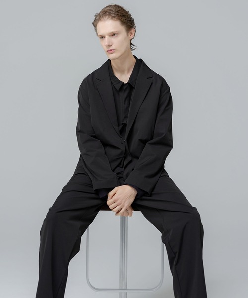 SPU(スプ)の「【セットアップ 2点セット】多機能素材ナイロン【URBAN FLEXOR】【防しわ、ストレッチ、ウォッシャブル、抗ピリング】Relaxed-Fit Shadow Button Single Jacket & Easy Tapered Pants Setup(セットアップ・メンズ・チャコール/グレイッシュベージュ/ネイビー/ブラック・S/M/L/XL)」の8枚目の写真