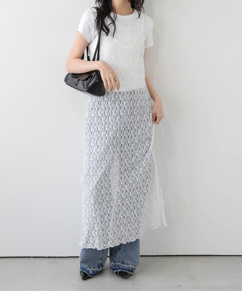 AMELY(エミリー)の「フラワーレース キャミワンピース(ワンピース・レディース・ブラック/ホワイト・フリー)」の5枚目の写真