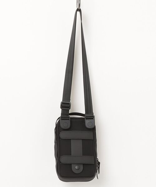 ALPAKA(アルパカ)の「ALPAKA / アルパカ Modular Sling V2 (Black Axogrid 300D) 2WAY 撥水 スリングバッグ / ポーチ(ショルダーバッグ・メンズ・ブラック・FREE)」の6枚目の写真