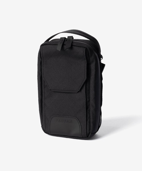 ALPAKA(アルパカ)の「ALPAKA / アルパカ Modular Sling V2 (Black Axogrid 300D) 2WAY 撥水 スリングバッグ / ポーチ(ショルダーバッグ・メンズ・ブラック・FREE)」の16枚目の写真