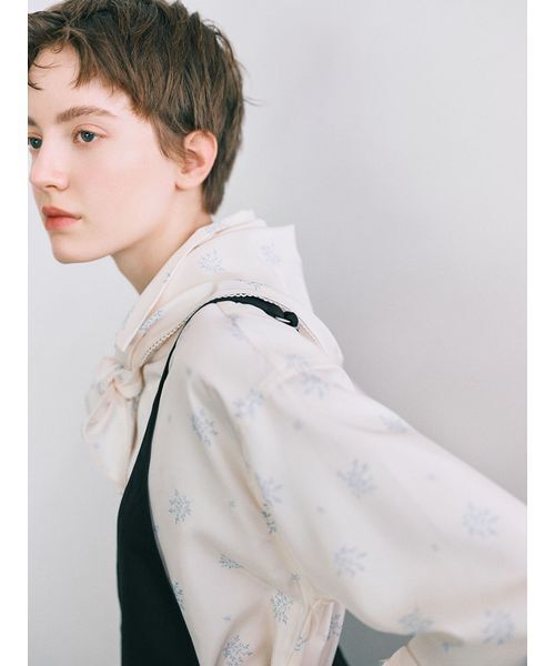 iRENE（アイレネ）の「Floret Ribbon Blouse（シャツ/ブラウス）」 - WEAR