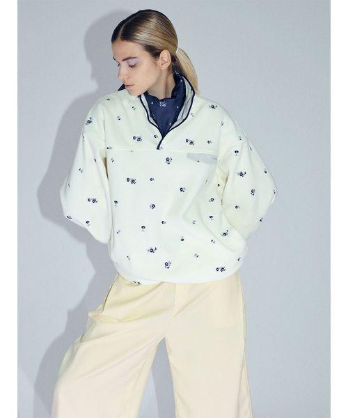 emmi(エミ)の「フラワープリントシャツ×スカーフセット【セットアップ対応】(シャツ/ブラウス・レディース・ネイビー/アイボリー・F)」の12枚目の写真
