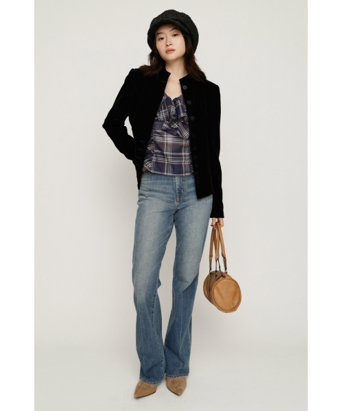 SLY(スライ)の「C/P FLAP DESIGN FLARE PT センタープレスフラップデザインフレアパンツ 秋服 冬服(デニムパンツ・レディース・ブルー/ダークブルー・2/1/0)」の4枚目の写真