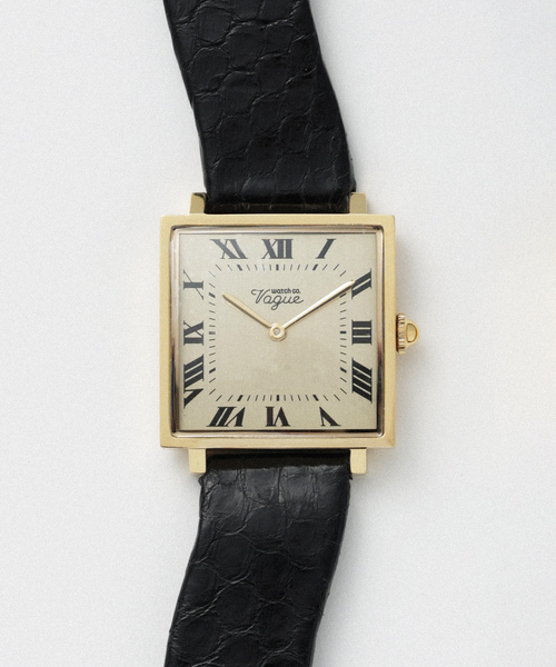 VAGUE WATCH CO.(ヴォーグウォッチカンパニー)の「VAGUE WATCH CO. Carre 28mm heavy wavy YG(アナログ腕時計・レディース・ゴールド・FREE)」の2枚目の写真