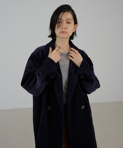 NOMINE(ノミネ)の「太畝コーデュロイ ジャコット| ジャケット/コート兼用(ステンカラーコート・レディース・ダークネイビー/ブラウン/グレイッシュブルー・フリー)」の18枚目の写真