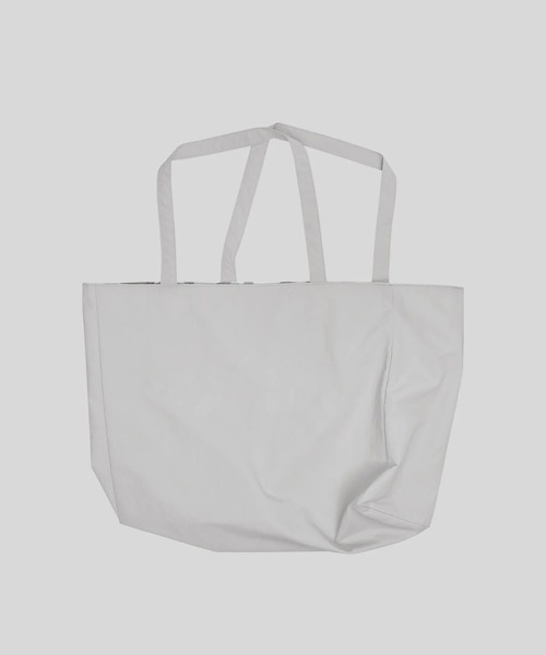 kittybunnypony（キティバニーポニー）の「Ripstop Little Gray Bunnies Soft Big Bag（ショルダーバッグ・レディース・ライトグレー・ONESIZE）」の2枚目の写真