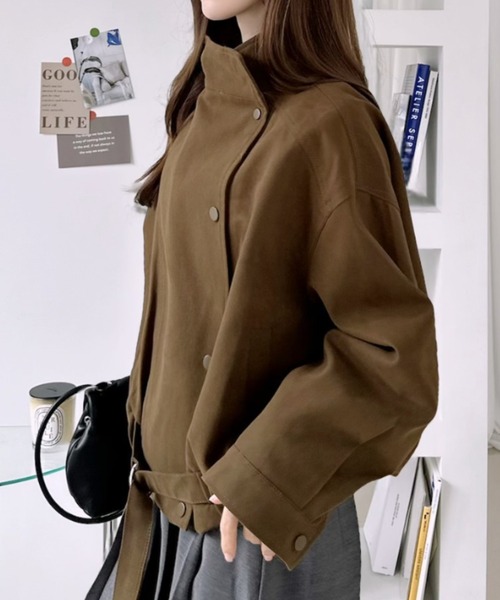 Ada.(エイダ)の「裾ベルト付き スタンドカラー スナップボタン ブルゾン(ブルゾン・レディース・ブラウン/ベージュ/ブラック・FREE)」の6枚目の写真