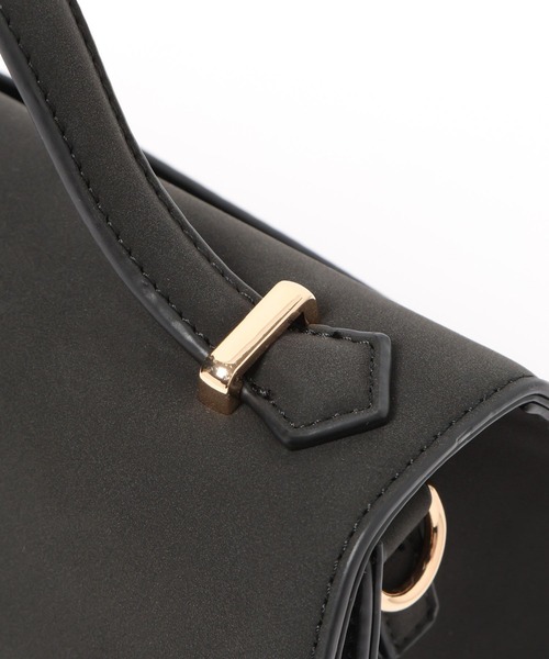 Andemiu(アンデミュウ)の「オ-バルメタルフラップBAG/1070221(ハンドバッグ・レディース・ブラック/ベージュ/ライトピンク・FREE)」の12枚目の写真