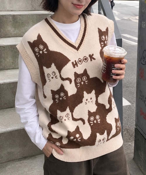 HOOK(フック)の「HOOK -original- 「猫何匹いる?」バイカラーニットベスト(ベスト・メンズ・ブラック/ベージュ・XL/M/L)」の3枚目の写真
