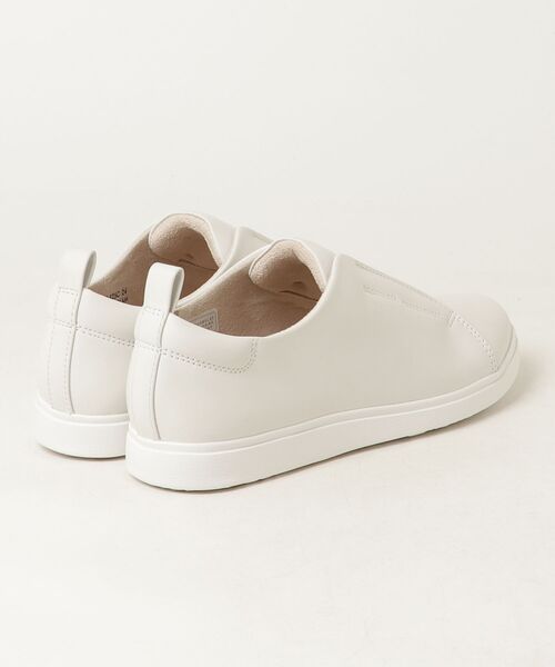 R.(REGAL FOOT COMMUNITY)(アールドット)の「アールドット S25C フラットシューズ(スニーカー・レディース・ホワイト・22.5/23/23.5/24.5)」の2枚目の写真