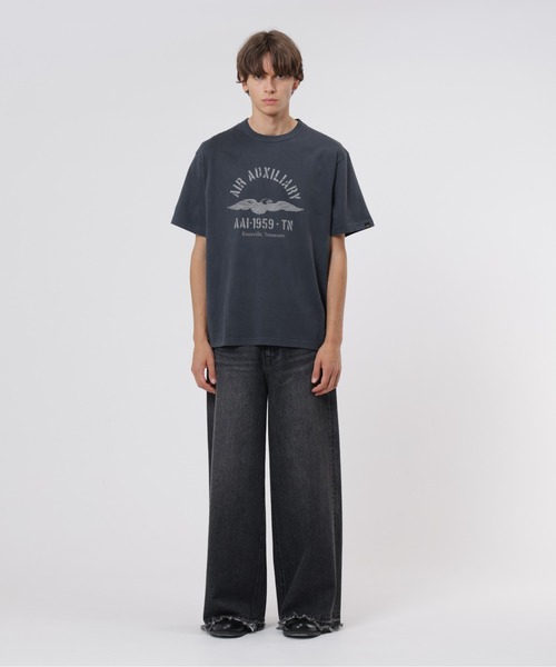 Alpha Industries(アルファインダストリーズ)の「Alpha Industries/アルファ インダストリーズ/ESSENTIAL RELAXED FIT TEE (BATTLEWASH AIR AUX)/バトルウォッシュ エア オックス リラックスフィット Tシャツ(Tシャツ/カットソー・メンズ・ブラック・XL/L/M/S)」の7枚目の写真