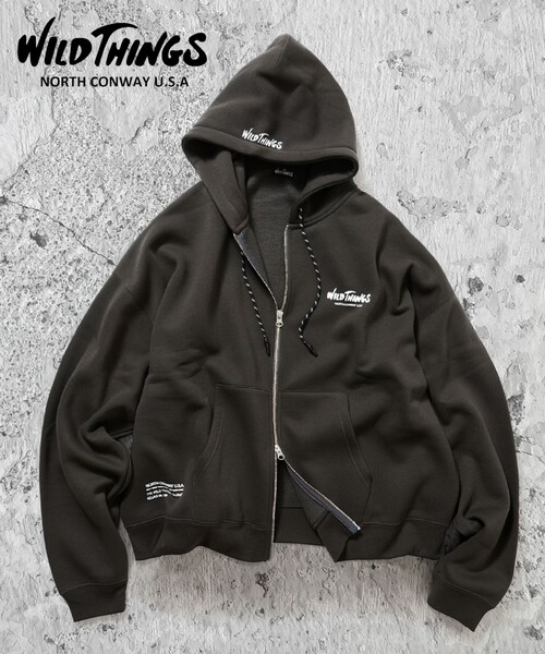 WILD THINGS(ワイルドシングス)の「WILD THINGS/ワイルドシングス 限定展開 別注 ジップパーカー / スウェット(パーカー・メンズ・ブラック/グレイッシュベージュ/スミクロ/アッシュグレー・LARGE/SMALL/MEDIUM)」の2枚目の写真