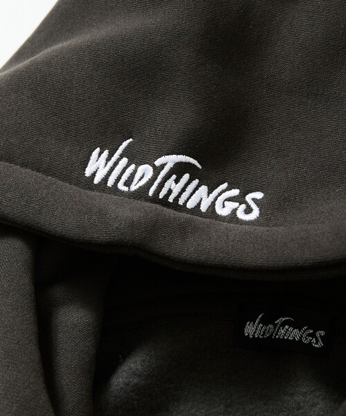 WILD THINGS(ワイルドシングス)の「WILD THINGS/ワイルドシングス 限定展開 別注 ジップパーカー / スウェット(パーカー・メンズ・ブラック/グレイッシュベージュ/スミクロ/アッシュグレー・LARGE/SMALL/MEDIUM)」の18枚目の写真