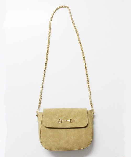 Chico（チコ）の「ビットフラップショルダー（ショルダーバッグ・レディース・ベージュ/ネイビー・FREE）」の2枚目の写真