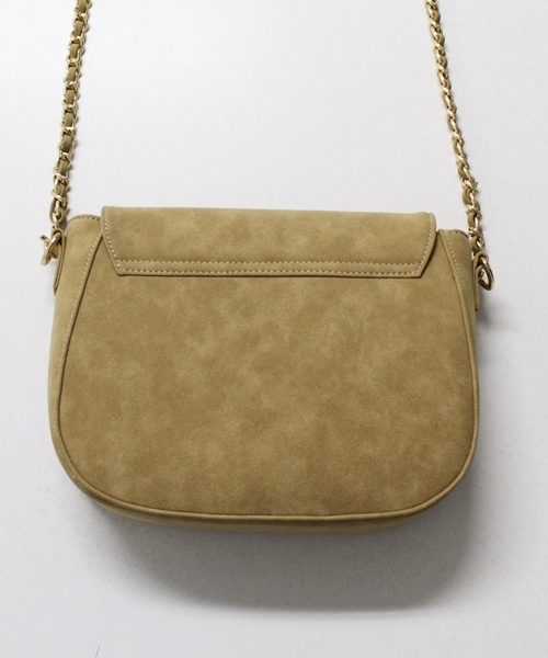 Chico（チコ）の「ビットフラップショルダー（ショルダーバッグ・レディース・ベージュ/ネイビー・FREE）」の4枚目の写真